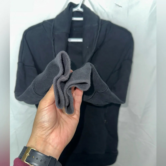 Lululemon Size 6/8 - Picture 6 of 6